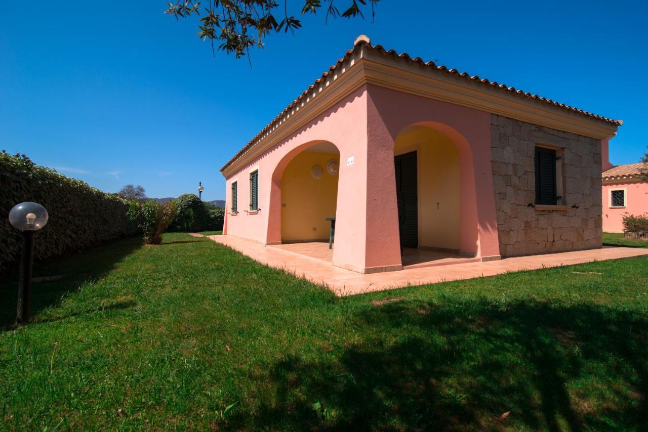 Residence Sardegnasummer Li Cuppulati San Teodoro  Exterior photo